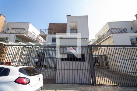 Casa de condomínio à venda com 82m², 2 quartos e 2 vagasFachada