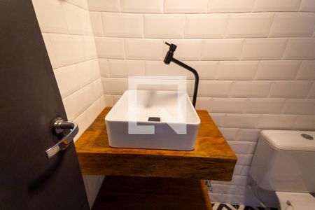 Casa de condomínio à venda com 82m², 2 quartos e 2 vagasLavabo