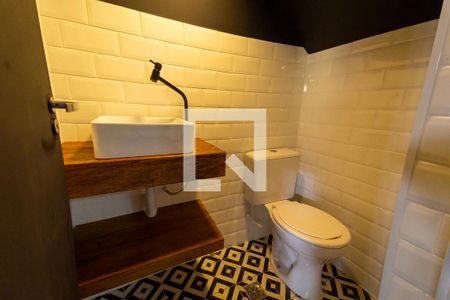 Casa de condomínio à venda com 82m², 2 quartos e 2 vagasLavabo