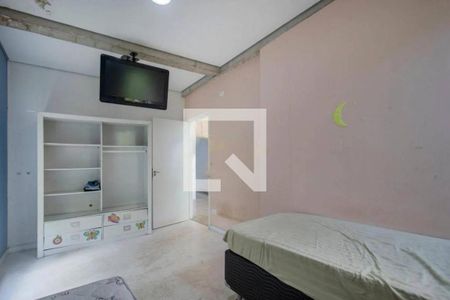 Casa à venda com 210m², 4 quartos e 2 vagas Casa à venda com 210m², 4 quartos e 2 vagasFoto 23