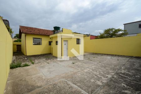 Casa para alugar com 150m², 2 quartos e 8 vagasQuintal