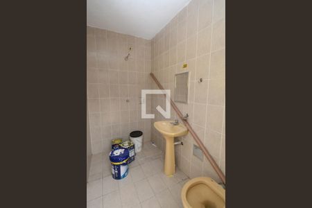 Casa para alugar com 150m², 2 quartos e 8 vagasBanheiro de serviço