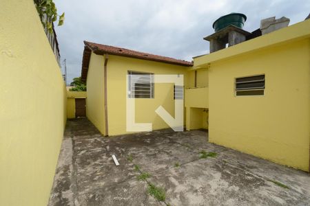 Casa para alugar com 150m², 2 quartos e 8 vagasQuintal