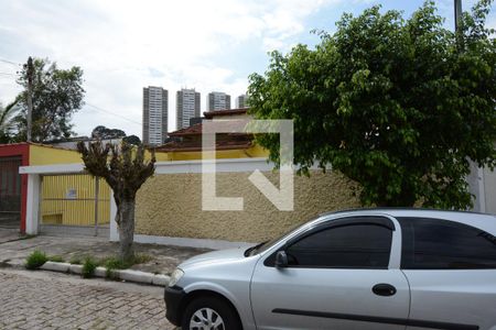 Casa para alugar com 150m², 2 quartos e 8 vagasFachada
