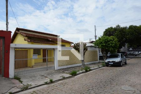 Casa para alugar com 150m², 2 quartos e 8 vagasFachada