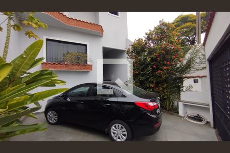 Casa à venda com 223m², 3 quartos e 2 vagas Casa à venda com 223m², 3 quartos e 2 vagasGaragem