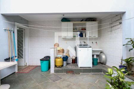 Casa à venda com 223m², 3 quartos e 2 vagas Casa à venda com 223m², 3 quartos e 2 vagasÁrea de Serviço e Quintal