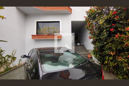 Casa à venda com 223m², 3 quartos e 2 vagas Casa à venda com 223m², 3 quartos e 2 vagasGaragem