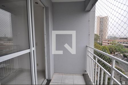 Sacada da Sala de apartamento para alugar com 3 quartos, 55m² em Parque Novo Mundo, São Paulo
