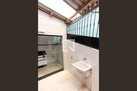 Casa para alugar com 76m², 3 quartos e sem vagaÁrea de Serviço