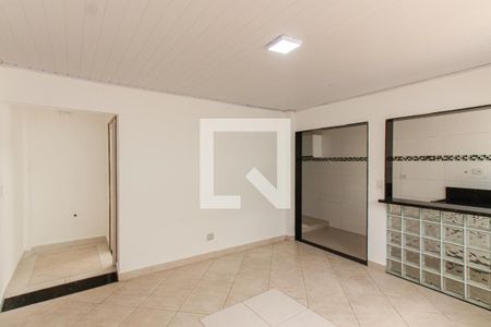 Sala   de casa para alugar com 3 quartos, 76m² em Vila Gustavo, São Paulo