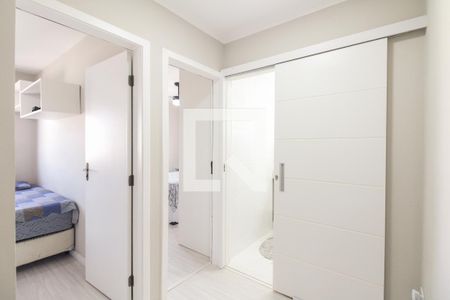 Apartamento para alugar com 62m², 2 quartos e 1 vaga Apartamento para alugar com 62m², 2 quartos e 1 vagaCorredor de Acesso Quartos e Banheiro