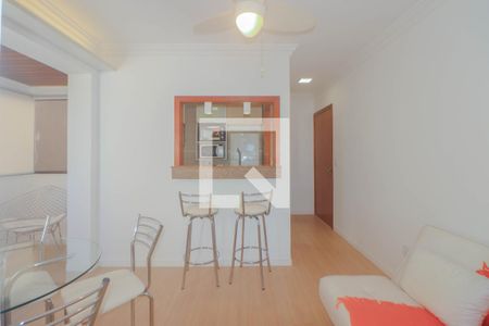 Sala de apartamento à venda com 1 quarto, 41m² em Passo da Areia, Porto Alegre
