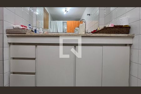 Apartamento à venda com 118m², 3 quartos e 1 vagaBanheiro da Suíte