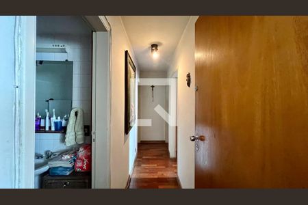 Apartamento à venda com 118m², 3 quartos e 1 vagaCorredor