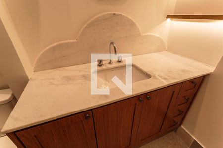 Apartamento à venda com 72m², 1 quarto e 2 vagas Apartamento à venda com 72m², 1 quarto e 2 vagasBanheiro da Suíte