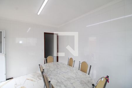 Casa à venda com 144m², 3 quartos e 2 vagasCozinha