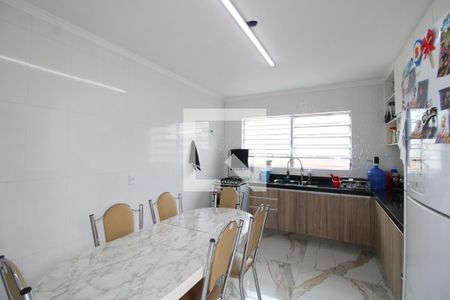 Casa à venda com 144m², 3 quartos e 2 vagasCozinha