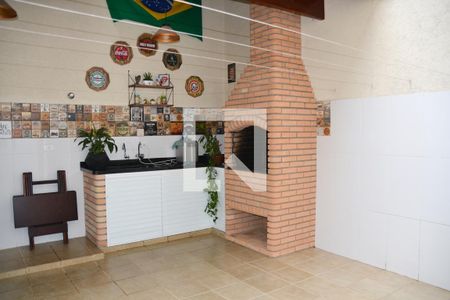 Casa à venda com 221m², 4 quartos e 4 vagasÁrea comum