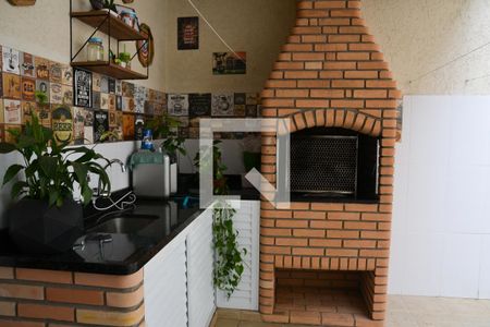 Casa à venda com 221m², 4 quartos e 4 vagasÁrea de Serviço