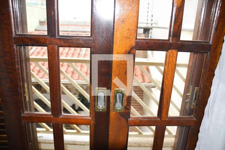 Casa à venda com 221m², 4 quartos e 4 vagasQuarto 2