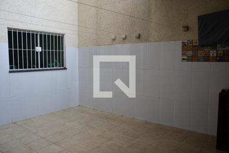 Casa à venda com 221m², 4 quartos e 4 vagasÁrea de Serviço