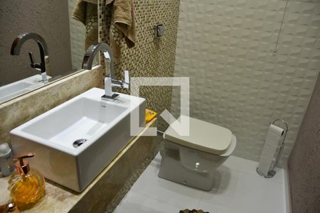 Casa à venda com 221m², 4 quartos e 4 vagasBanheiro 