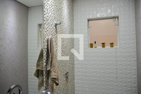 Casa à venda com 221m², 4 quartos e 4 vagasBanheiro 3