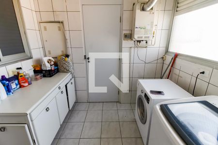 Apartamento à venda com 198m², 4 quartos e 3 vagas Apartamento à venda com 198m², 4 quartos e 3 vagasÁrea de serviço