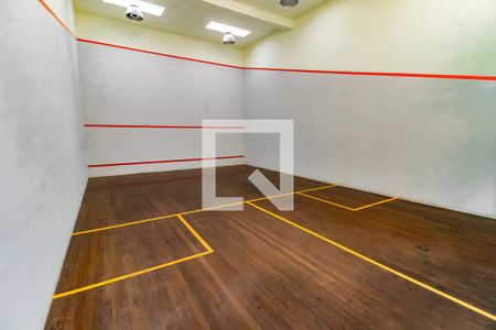 Apartamento à venda com 198m², 4 quartos e 3 vagas Apartamento à venda com 198m², 4 quartos e 3 vagasQuadra Esportiva - Squash