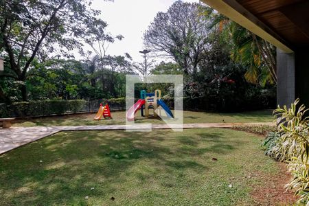 Apartamento à venda com 198m², 4 quartos e 3 vagas Apartamento à venda com 198m², 4 quartos e 3 vagasÁrea comum - Playground