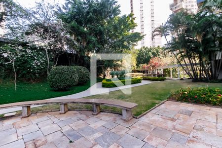 Apartamento à venda com 198m², 4 quartos e 3 vagas Apartamento à venda com 198m², 4 quartos e 3 vagasÁrea comum