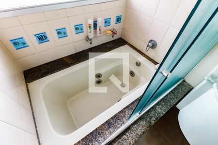 Apartamento à venda com 198m², 4 quartos e 3 vagas Apartamento à venda com 198m², 4 quartos e 3 vagasBanheiro da Suíte 1 - banheira
