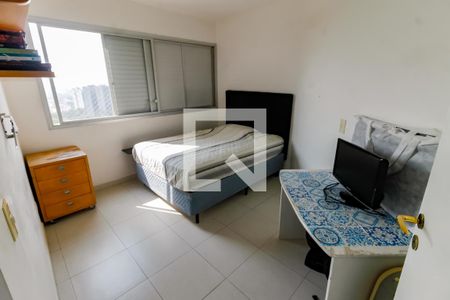 Apartamento à venda com 198m², 4 quartos e 3 vagas Apartamento à venda com 198m², 4 quartos e 3 vagasQuarto 2