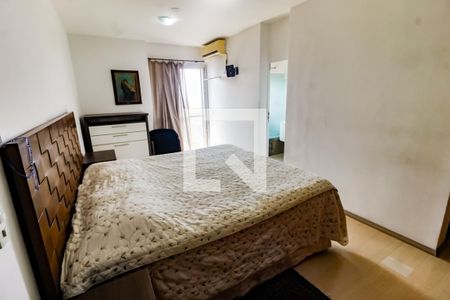 Apartamento à venda com 198m², 4 quartos e 3 vagas Apartamento à venda com 198m², 4 quartos e 3 vagasSuíte 1
