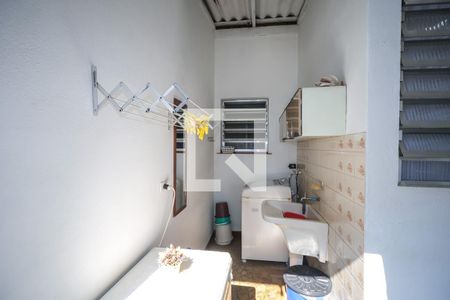 Casa à venda com 210m², 3 quartos e 2 vagasÁrea de Serviço