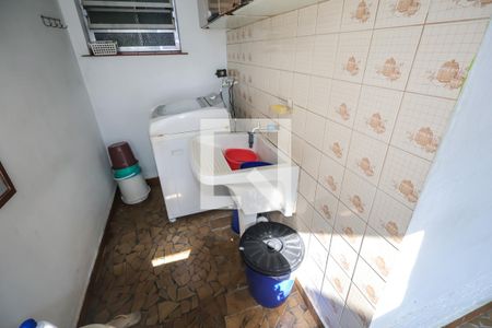 Casa à venda com 210m², 3 quartos e 2 vagasÁrea de Serviço