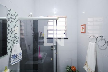 Casa à venda com 210m², 3 quartos e 2 vagasBanheiro