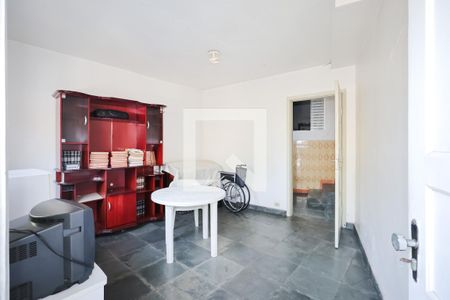 Casa à venda com 210m², 3 quartos e 2 vagasEdícula