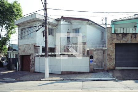 Casa à venda com 210m², 3 quartos e 2 vagasFachada