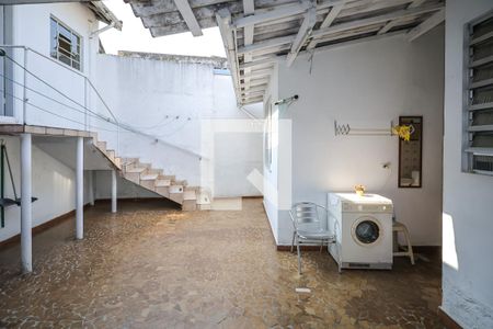 Casa à venda com 210m², 3 quartos e 2 vagasÁrea de Serviço