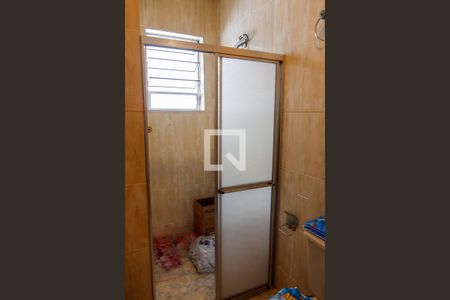 Casa à venda com 334m², 4 quartos e 4 vagas Casa à venda com 334m², 4 quartos e 4 vagasBanheiro da Suíte 2