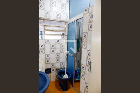 Casa à venda com 334m², 4 quartos e 4 vagas Casa à venda com 334m², 4 quartos e 4 vagasBanheiro