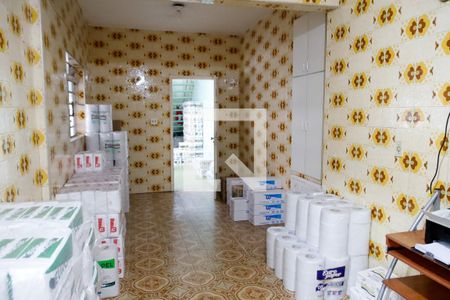 Casa à venda com 334m², 4 quartos e 4 vagas Casa à venda com 334m², 4 quartos e 4 vagasCozinha