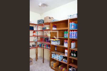 Casa à venda com 334m², 4 quartos e 4 vagas Casa à venda com 334m², 4 quartos e 4 vagasQuarto 2 - Suíte