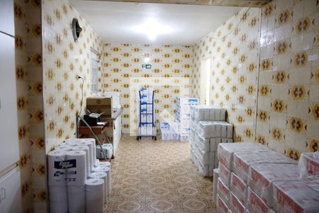 Casa à venda com 334m², 4 quartos e 4 vagas Casa à venda com 334m², 4 quartos e 4 vagasCozinha