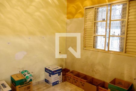 Casa à venda com 334m², 4 quartos e 4 vagas Casa à venda com 334m², 4 quartos e 4 vagasQuarto 3