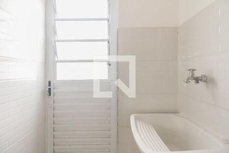 Studio para alugar com 30m², 1 quarto e sem vaga Studio para alugar com 30m², 1 quarto e sem vagaÁrea de Serviço