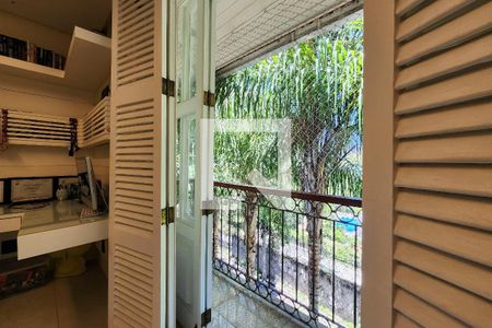 Casa à venda com 600m², 6 quartos e 3 vagas Casa à venda com 600m², 6 quartos e 3 vagasSuíte 1