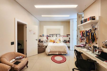 Casa à venda com 600m², 6 quartos e 3 vagas Casa à venda com 600m², 6 quartos e 3 vagasSuíte 2